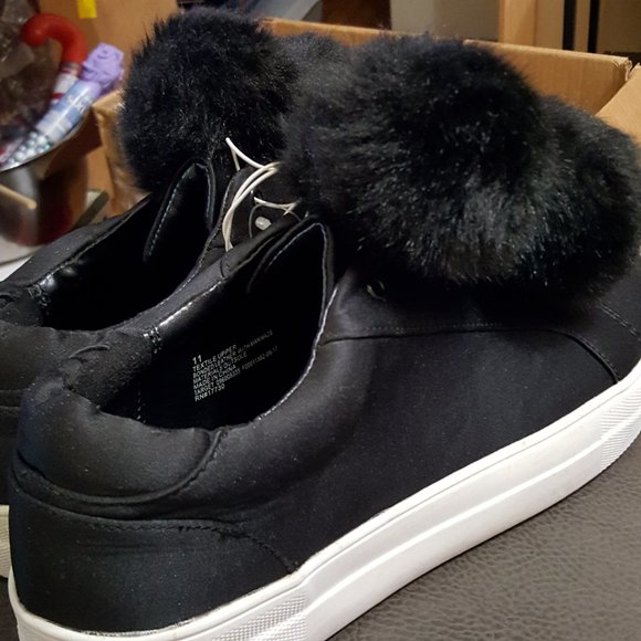 Mossimo Womens Shoes Abbie Slip On Sneakers - Picture 14 of 16